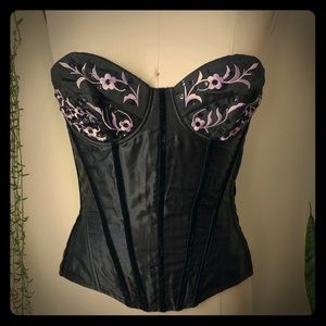 3 corsets